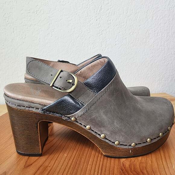 Dansko Shoes - Dansko Shoes Womens Size 9.5 EU 40 Gray Leather Slingback Studded Platform Heel